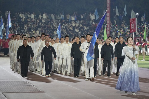 304am永利集团官网方阵队入场.jpg